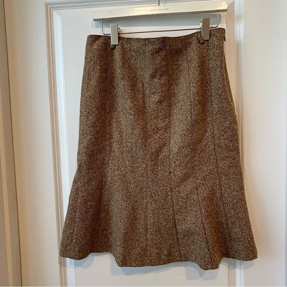 LOFT Suit Skirt Sz 10 Silk Wool Blend Ruffle Hem Belt Loops Zipper Lined Dressy - Picture 1 of 5